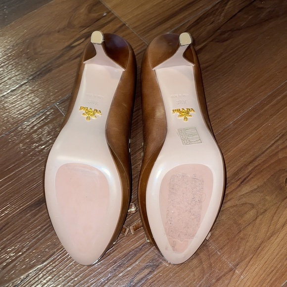 Prada Leather Pumps with Bow - Picture 4 of 4
